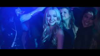 The Girl and the Dreamcatcher - Glowing in the Dark [4K] [60FPS]