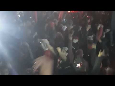 "Newell's vs San Lorenzo. Previa de la hinchada y recibimiento. Liga Profesional 2022" Barra: La Hinchada Más Popular &bull; Club: Newell's Old Boys