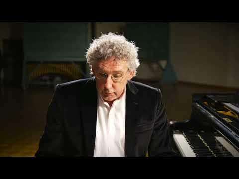 THOMAS SCHULTZ, pianist, plays Bach-Busoni, Rzewski, and Hyo-shin Na