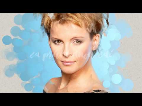 Iveta Bartošová | Za průhlednou zdí (Foto: Martin Hykl)