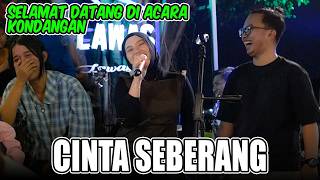 Download lagu Suddenly, the atmosphere of the old pavilion became a wedding reception | Love From Across the Bo... mp3