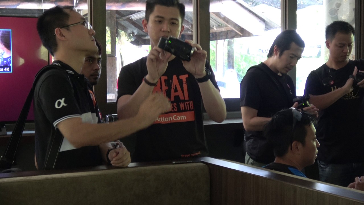 4K Footage with SONY FDR-AX40, Farm In The City Part 1