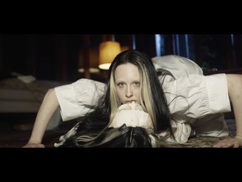 Allie X – Fresh Laundry (Official Music Video)