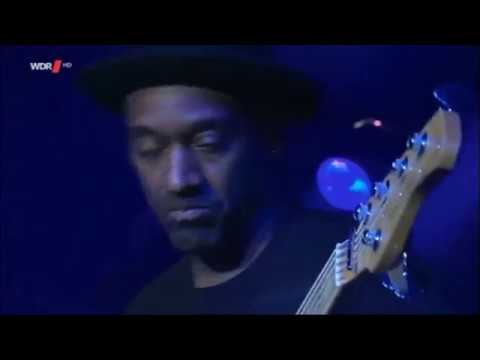 Marcus Miller in Leverkusen - Brett Williams (Keyboard)  "Hylife"