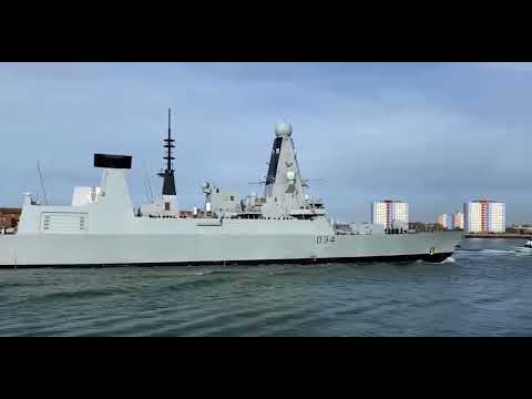 HMS Diamond (D34) Inbound - April 18, 2022 - Portsmouth, England