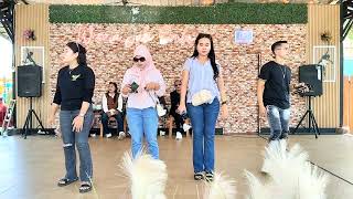 Download lagu Selimut Biru - Persembahan Bunda-bunda Dari Legok Tangerang mp3 Download lagu Selimut Biru - Persembahan Bunda-bunda Dari Legok Tangerang mp3