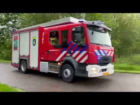 Vrijwillige Brandweer Franeker TS 02-4831 met spoed naar gaslek in Franeker