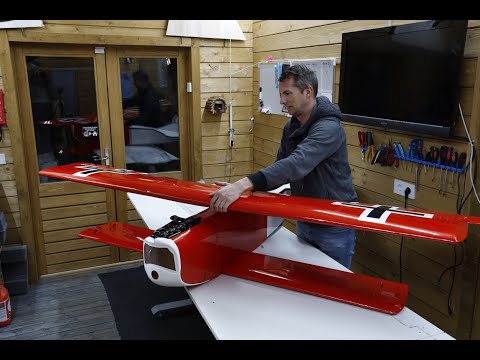 Unboxing Hangar 9 Fokker D7 II 1 to 4 scaled model airplane