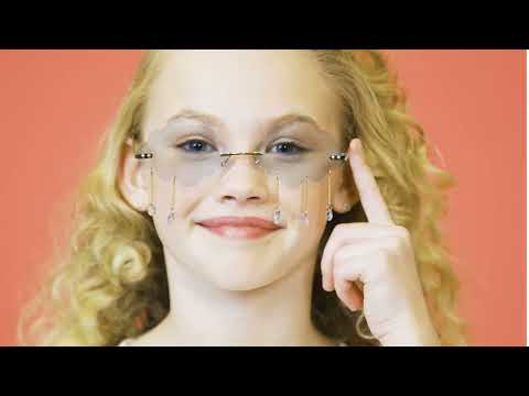 Freya Skye - Famous (music video released in March 2021)