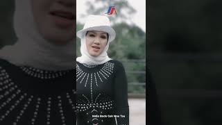 Download lagu Tuty Wibowo & Bunda Corla - No Comment #nocomment mp3 Download lagu Tuty Wibowo & Bunda Corla - No Comment #nocomment mp3