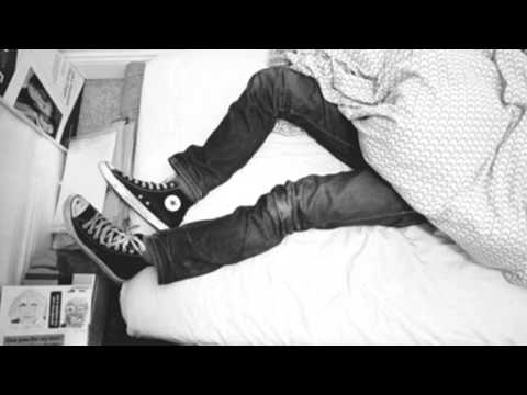 Cagedbaby - Hello There (Presets Remix)