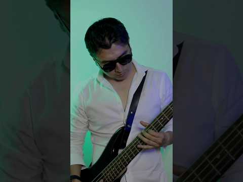 ¡ESTÁ AQUÍ! 🎸😱 ¡Conoce a Mauricio, el primer integrante revelado de #MariaJuanaOficial! 🎶 #Folklore