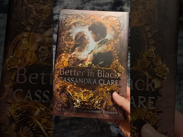 Vídeo relacionado con Better in Black: Ten brand-new romance stories featuring the best-loved characters from the internationally bestselling Shadowhunter universe