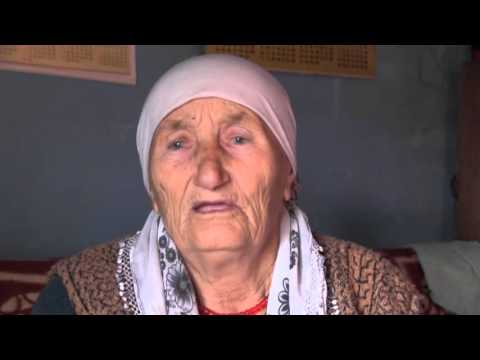 Hido Muratovic - Pomoc starici Fehi Cosovic, selo Bracak.