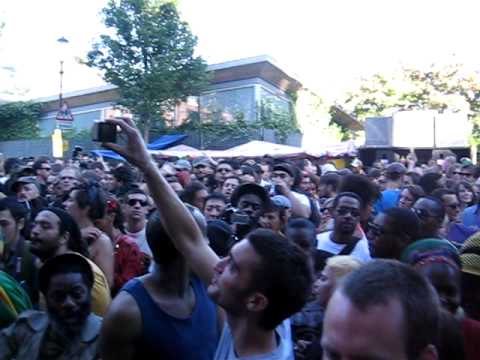 Aba Shanti-I running Dubkasm Acetate - Notting Hill Carnival 2009 - Part 3