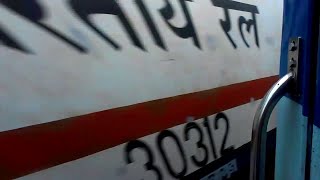 preview picture of video '22694 Bangalore Rajdhani Express Shows How To Do It!!'