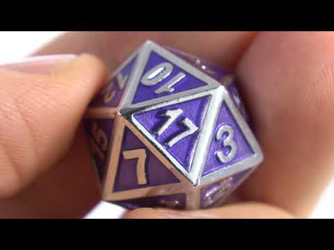 Die Hard Dice - Gothica Shiny Silver Amethyst D20 closeup