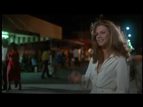 Sultry Kathleen Turner sizzles in 'Body Heat' (1981)