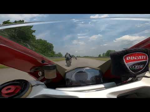 Panigale slicing through heavy traffic.. TDW @ NCM May 21,2022