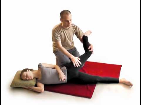 Thai Yoga Massage Techniques : Hip Stretch Demonstration