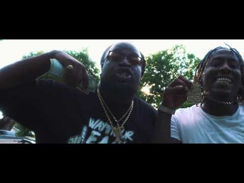 Muddy Kasino , Murf Caam - Chasing A Bag