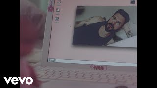 Una Casa Lyrics English Translation