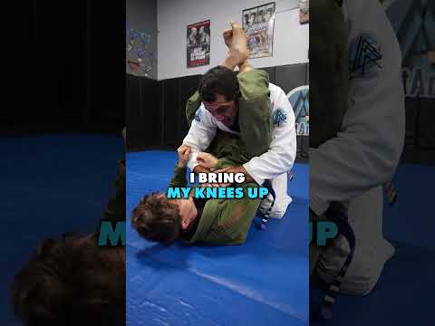 How to defend against the triangle choke