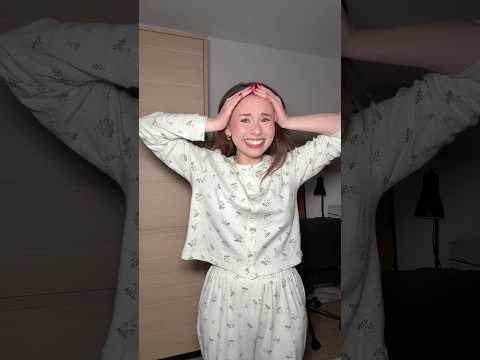 Me voy a una PRIMERA CITA 🥹👭🏻💖🌸. Le he regalado flores 🤭