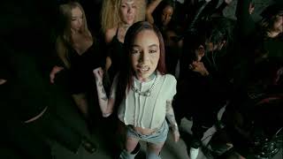 Video zu 'Ms Whitman' ansehen