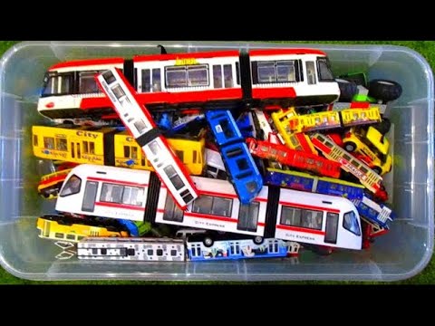 Geschichten über Spielzeug Oberleitungsbusse, Züge und  Straßenbahnen