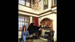 BRIAN MAY - IT&#39;S ONLY MAKE BELIEVE