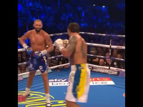 Чому Усик небезпечний, навіть коли відходить назад? #boxing 🥊
