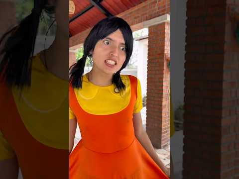 The Squid Doll Pees in the Pool 🤣