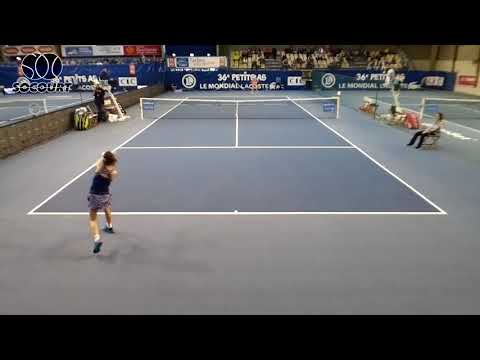 Great volley by Linda Noskova vs Diana Shnaider LesPetitsAs finals 2018