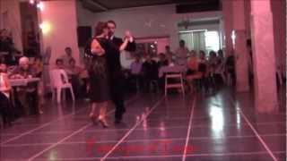 STEFANIA COLINA y JUAN MARTIN CARRARA bailando RELIQUIAS PORTEÑAS en FLOREAL MILONGA