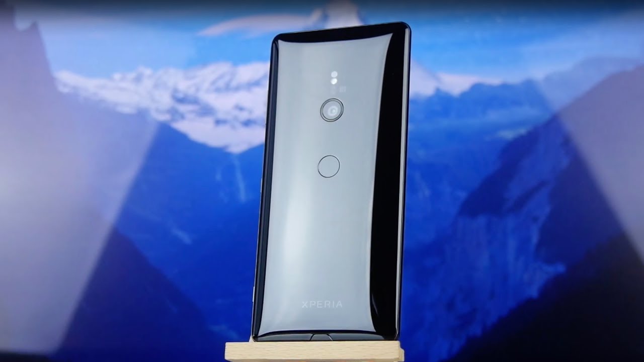 Sony Xperia XZ3 Dual Sim 4/64Gb Black (H9436) video preview