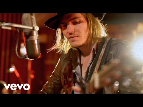 Dylan LeBlanc - Honor Among Thieves (Official Fame Studios Session)