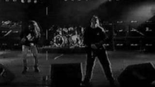 Cannibal Corpse-A Skull Full of Maggots live