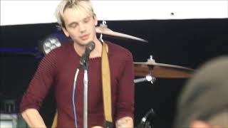 Badflower - Soap 10/27/2018 LIVE at Buzzfest