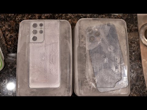 Samsung Galaxy S21 Ultra vs iPhone 12 Pro Max FREEZE TEST! 🧊