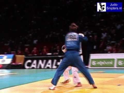 Judo 2009 Paris: Jossinet (FRA) - Payet (FRA) [-48kg].