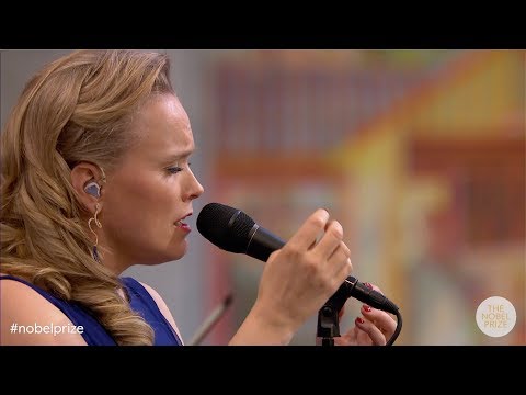 Ane Brun performs "Horizons" live at the Nobel Peace Prize Ceremony 2018