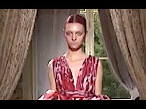 GIAMBATTISTA VALLI Fall 2012 2013 Paris Haute Couture - Fashion Channel