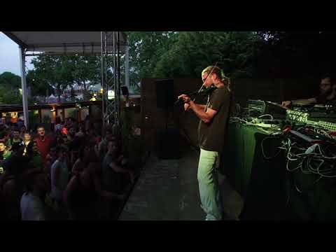 Weeding Dub feat  Ras Divarius Gypsy Dub Live at Glazart