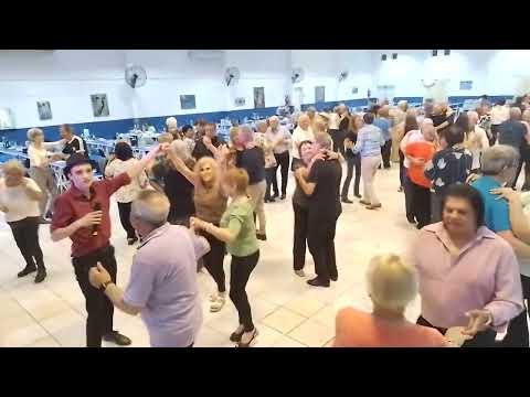 CLUB DE LOS ABUELOS UNIDOS DE RAFAELA SANTA FE. CON TROPICAL COMBO..