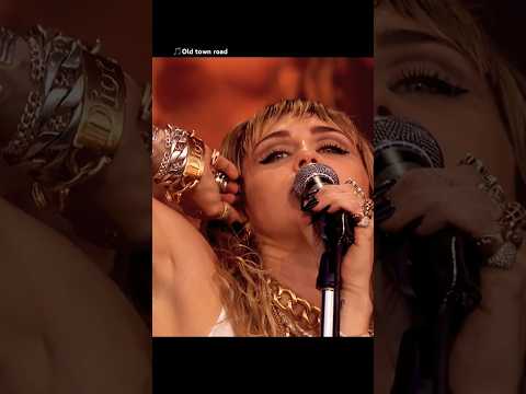'Old Town Road' - Lil Nas X ft.Billy Ray Cyrus💯💯 #lyrics #oldtownroad #lilnasx #fypage #shorts #fyp
