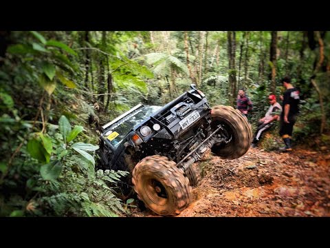 TRILHA 4x4 PESADA, Mato verde e barro vermelho Paulo Lopes SC Pajero, Troller, F75, Willys