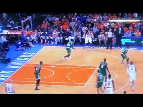 Carmelo Anthony Crosses Brandon Bass