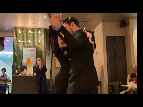 Diego Ortega Aldana Silveyra @tangueramilonga 1st anniversary. “Inolvidable” Juan D’arienzo. Vals.