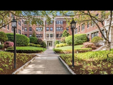 141 Englwood Avenue Unit 43, Boston-Cleveland Circle, MA Presented by Jayne Kramer.